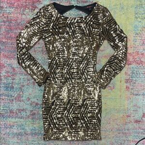 Xtaren Gold Sequin Long-Sleeve Bodycon Dress